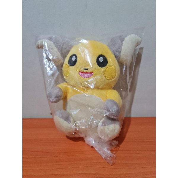 boneka pokemon raichu
