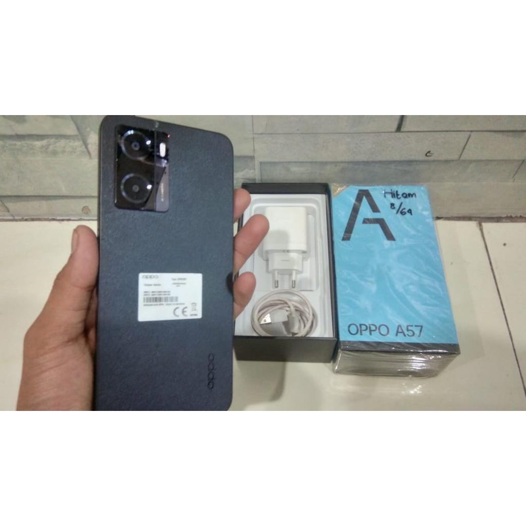 Oppo A57 second mulus 4GB/64GB Garansi Resmi Black