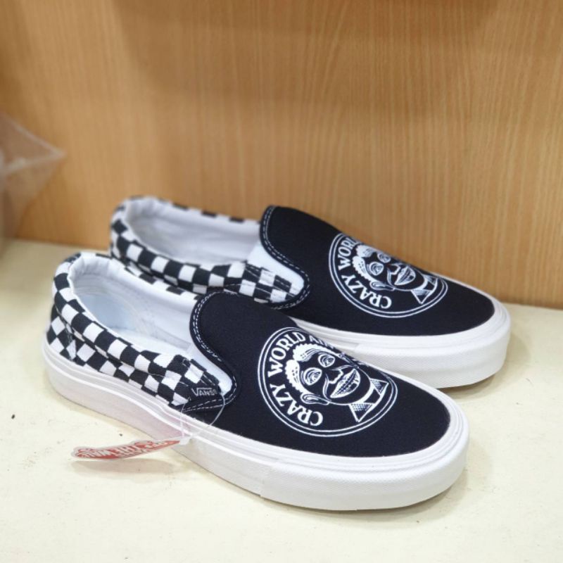 Sepatu Vans Slip Slop, Vans Crazy World Ain't. Ukuran 36-43 Wanita dan Pria. Gratis Box. Grade Original