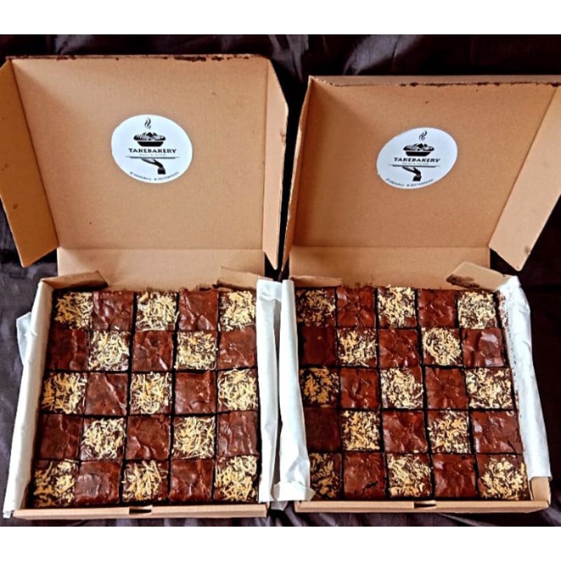

Fudgy Brownies Takebakery