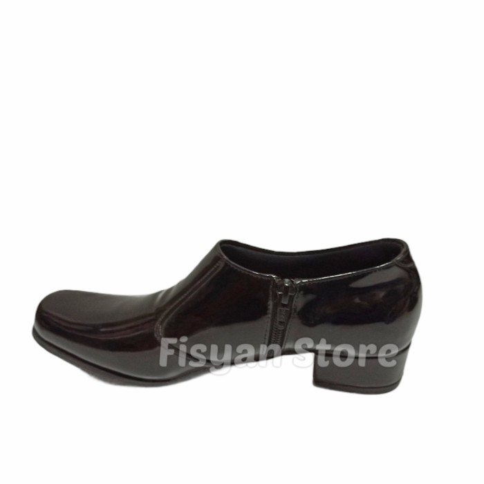 Sepatu PDH Wanita Sleting Hitam Mengkilap Erasmas