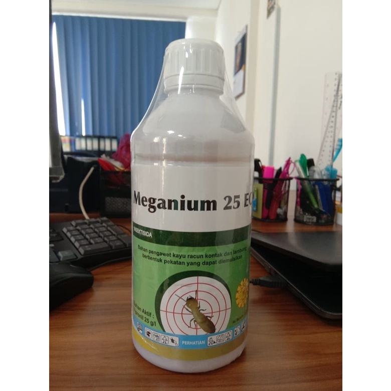 Anti Rayap Perlindungan dan Pengawet Kayu Meganium 25EC 1 Liter