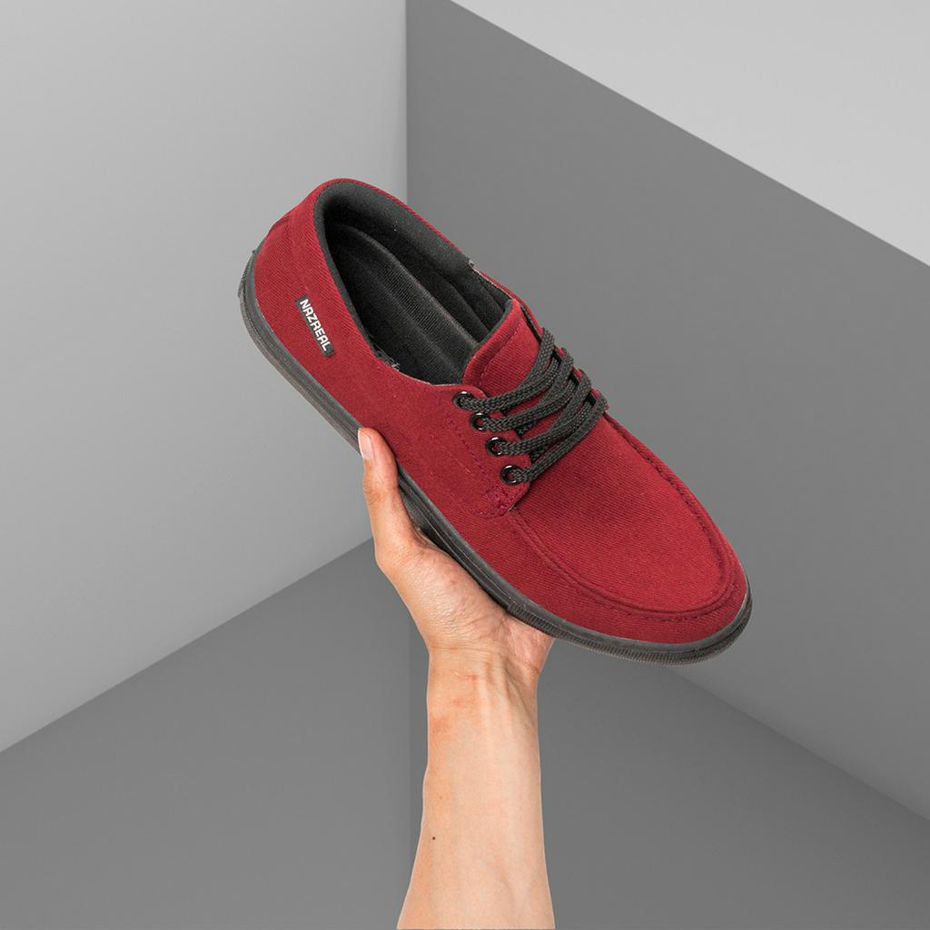 Sepatu Sneakers Pria Casual Naz Draco Maroon Hangout Sekolah Kerja Kuliah Travelling Shoes Trendi Original