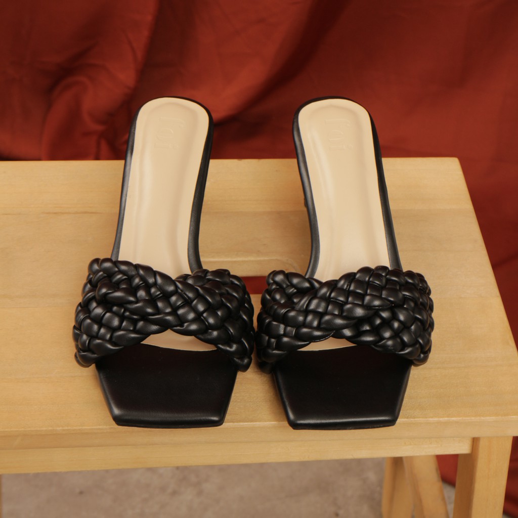 FOI Kylie Black Sandal Heels Wanita