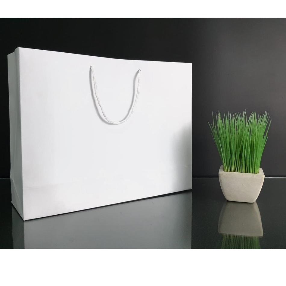 

Serba Untung Paperbag White Doff Uk. 40 x 30 x 12 cm