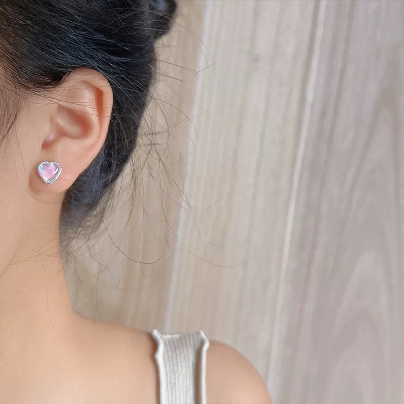 Anting Stud Opal Bentuk Hati Warna Pink Gaya Korea Untuk Perempuan