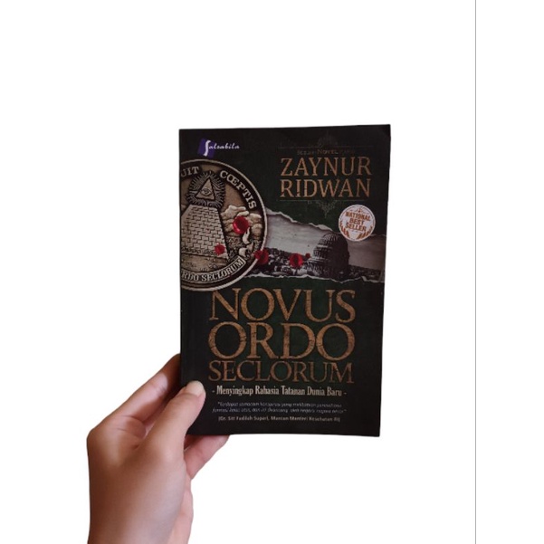 NOVUS ORDO SECLORUM - ZAYNUR RIDWAN