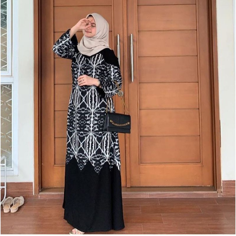 Chyra Dress by Javina S M L