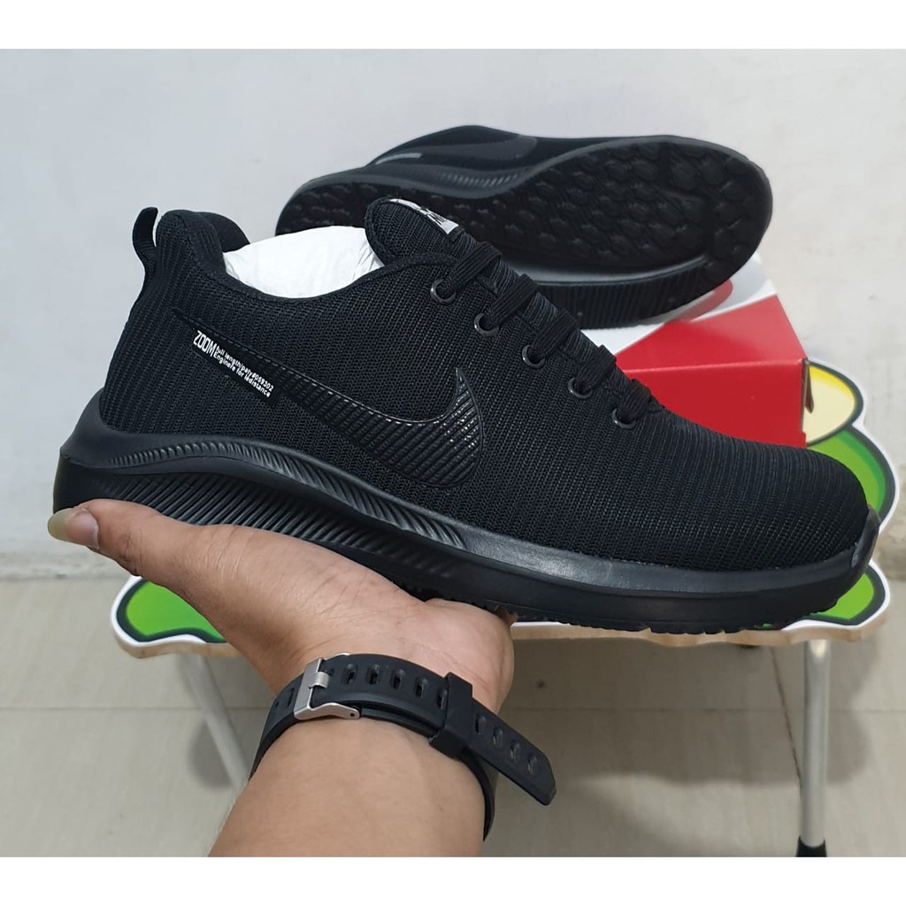 SEPATU SEKOLAH HITAM POLOS NIKE ZOOM PRIA WANITA MODEL SPORTY FULL BLACK