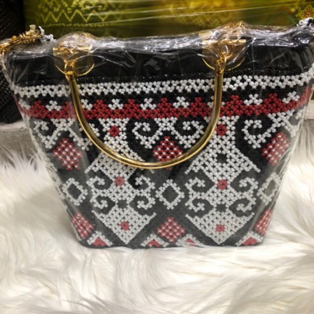 Tas Etnik Manik-Manik Dayak Kalimantan (TM04) | tas berhel kalimantan | Tas bbe manik ukuran sedang 