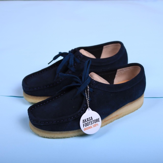 dark blue clarks wallabees