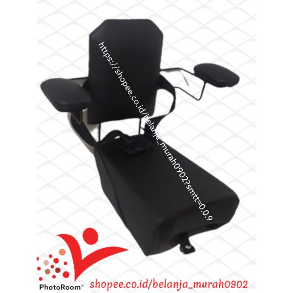 Boncengan di motor anak sandaran