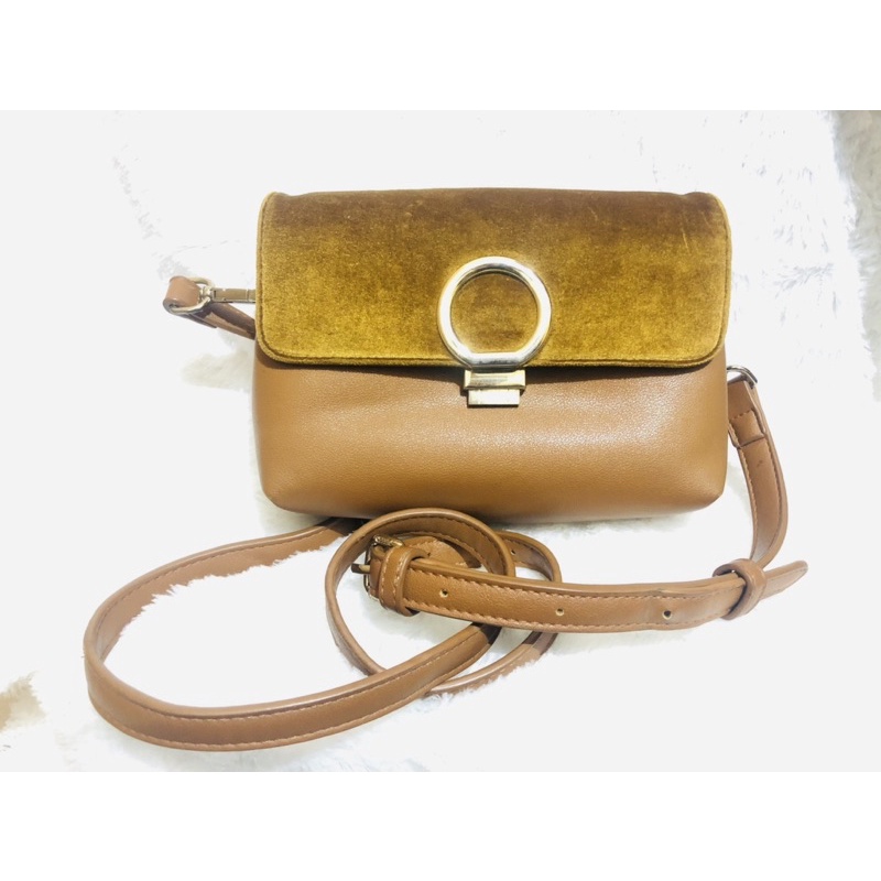 ❌❌SOLD OUT❌❌Mini sling bag cefiro preloved