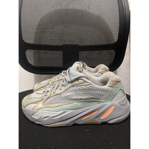 Adidas yeezy 700 v2 inertia second bekas