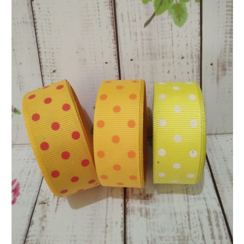 

GM RB43(PER yard) PITA GROSSGRAIN 2,5CM MOTIF POLKADOT