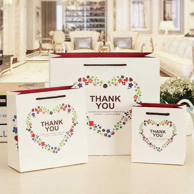 

Paper Bag Kantong Kertas Kantong Souvenir