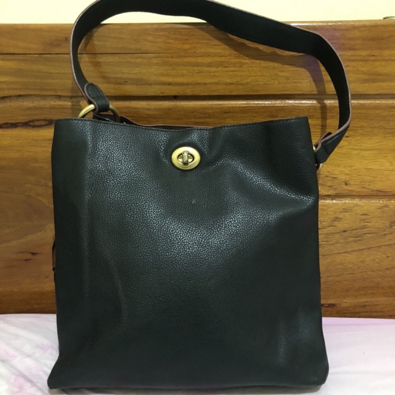 Tas shoulder ala coach preloved