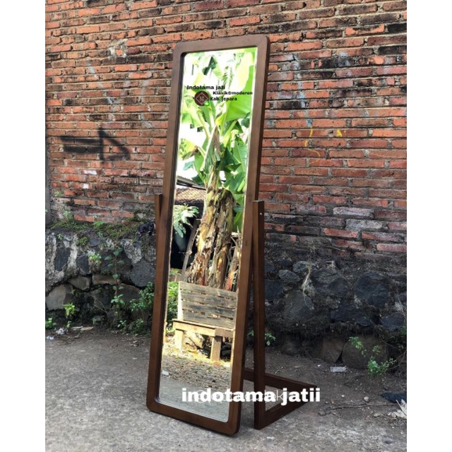 pigura kaca cermin badan kayu jati