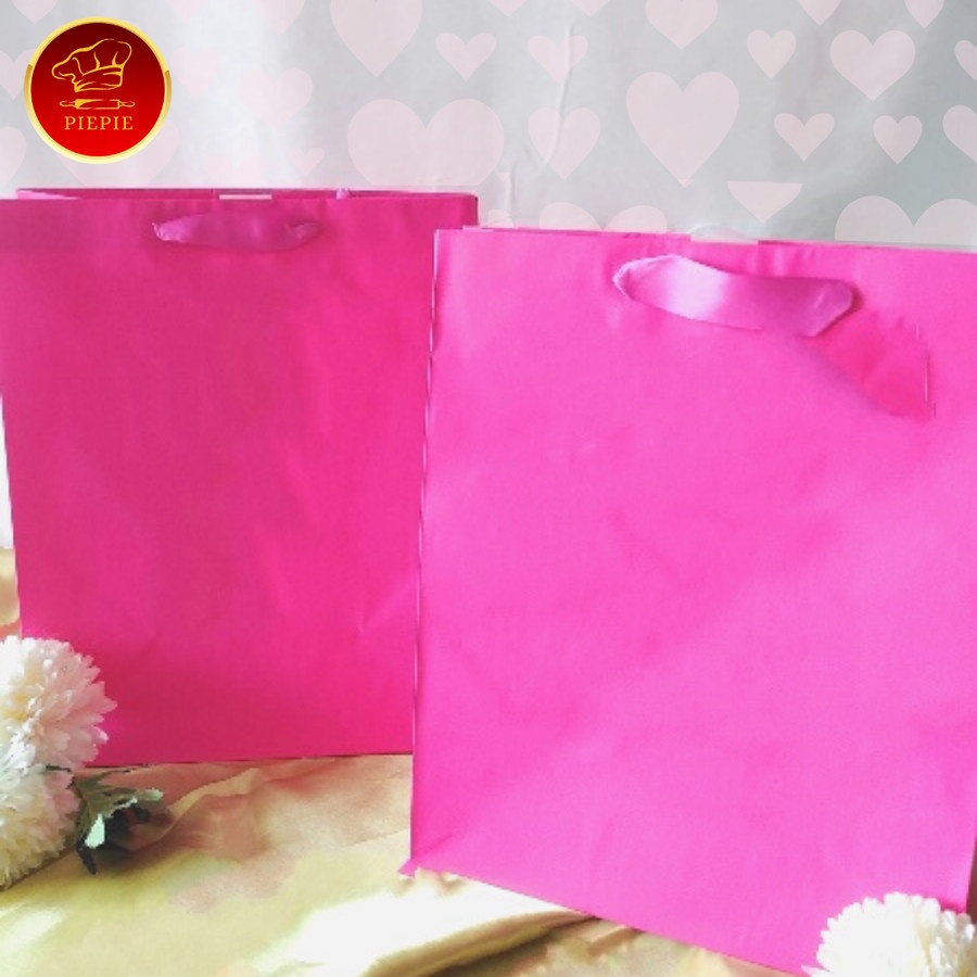 

Paper Bag / Paperbag / Goodie Bag Warna - PINK dan MERAH