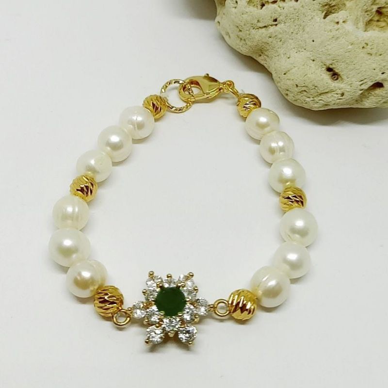 gelang mutiara mata hijau