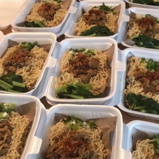 

Miami - mie ayam frozen 100% halal
