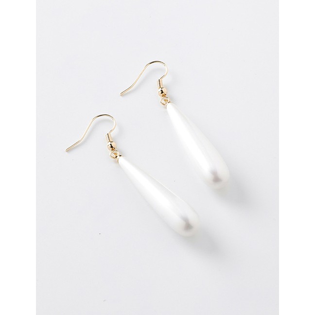 LRC Anting Gantung Fashion White Pearl Drop Earrings D28120