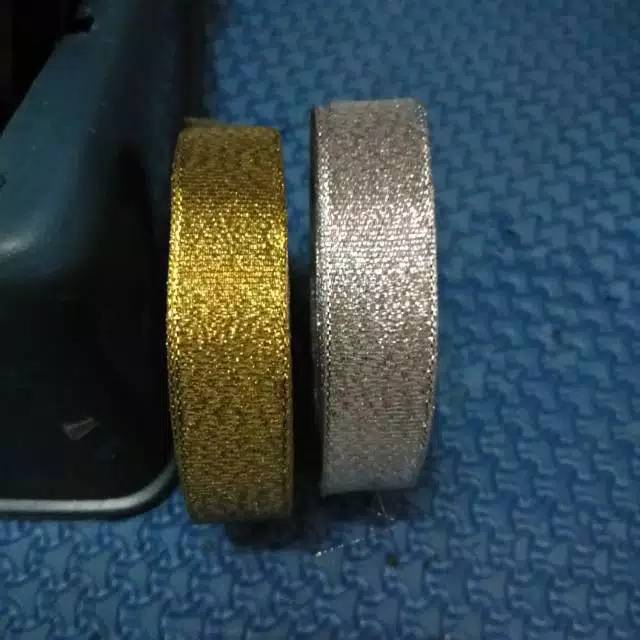 

Pita gliter gold & silver 2cm (harga permeter)