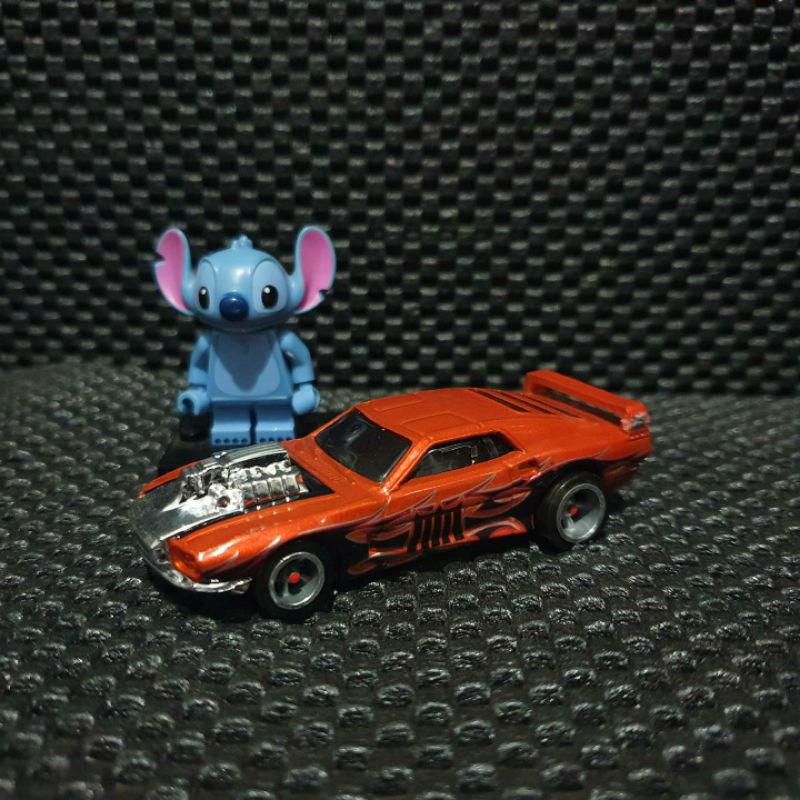 Hot wheels Rivited Orange Metal Maniacs Acceleracers Acceleracer