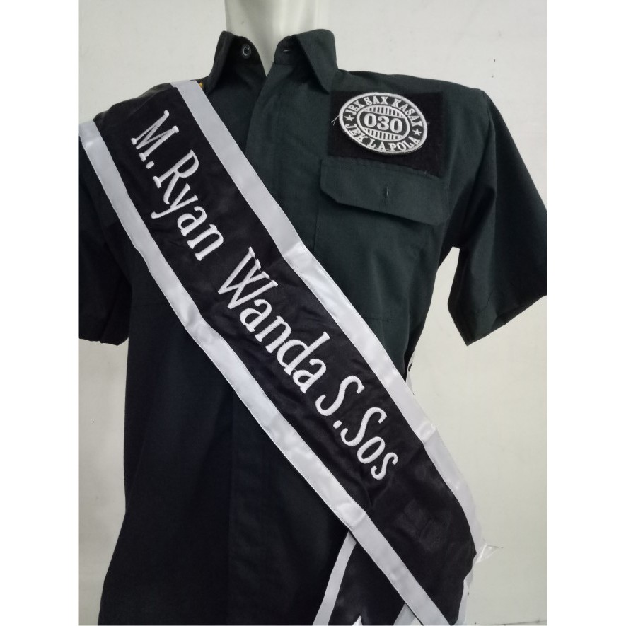 SELEMPANG WISUDA BAHAN SATIN TULISAN BORDIR