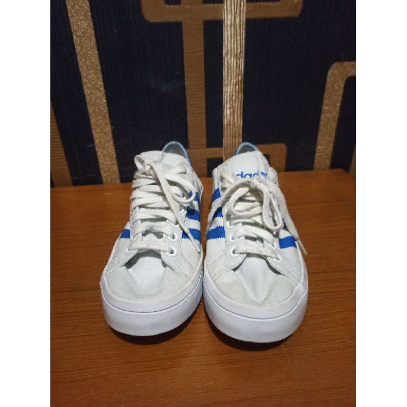 adidas court vantage