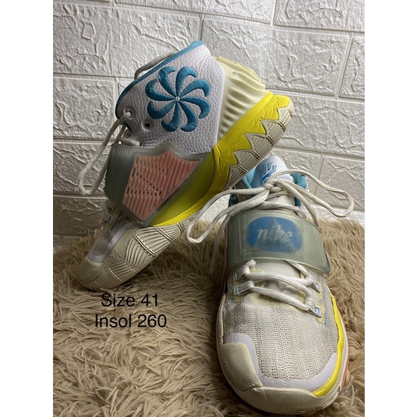 NIKE Kyrie 6 EP GS Neon Graffiti