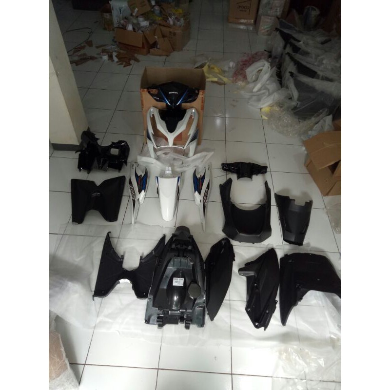 Jual Fullbody vario techno 125 2012 2013 2014 warna putih | Shopee