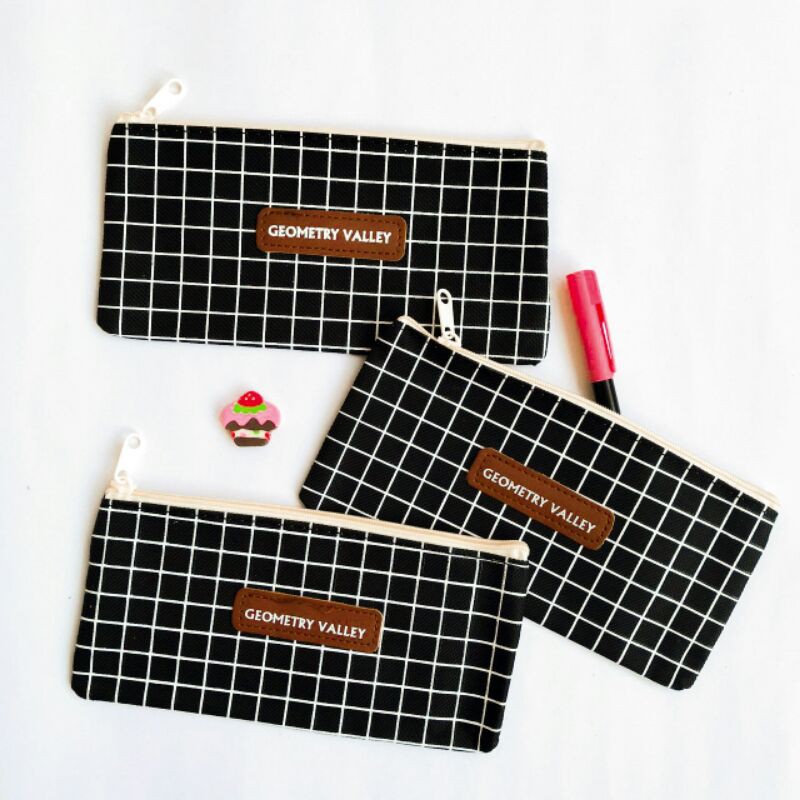 

Tempat Pensil Grid