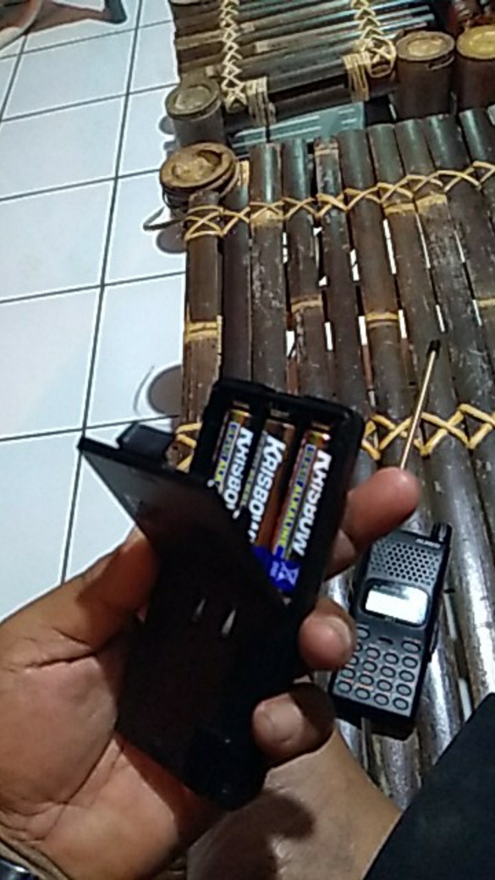 Kotak Baterai Edh-30 Untuk Ht Alinco Dj 195&dj 196