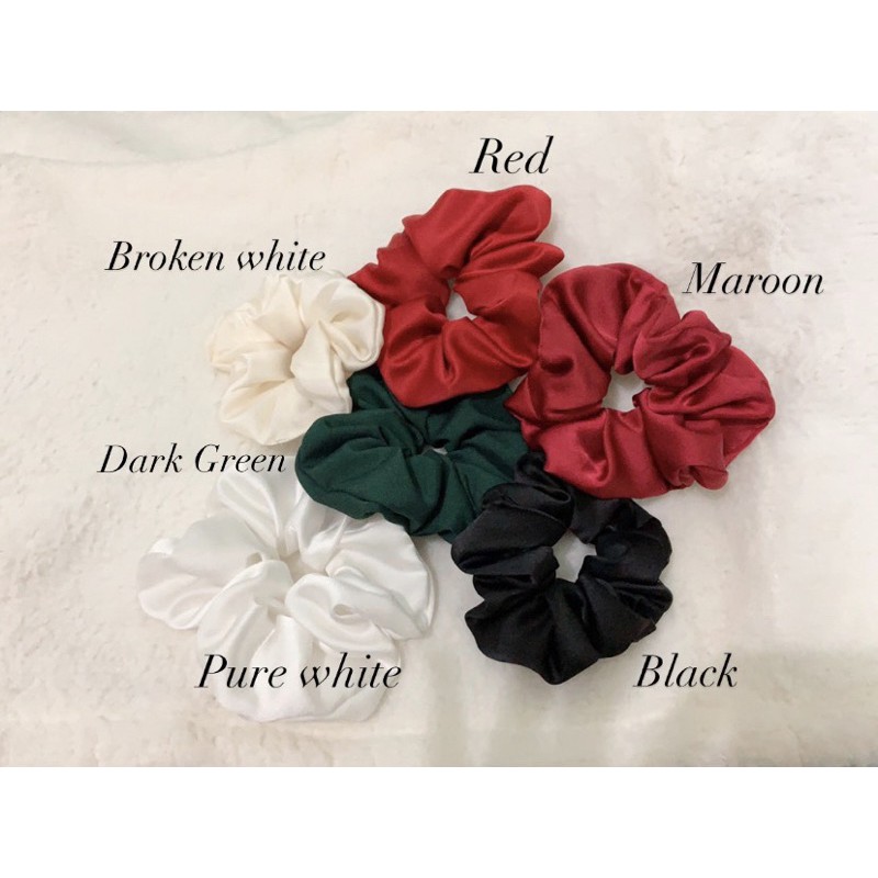 

Scrunchies Christmas Edition