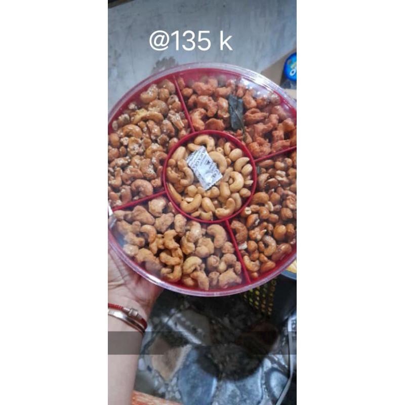 

kacang mete toples bundar berat 1 kg