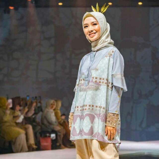 Geulis kain original geulis top ria miranda