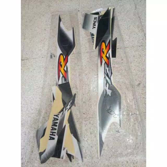 Striping fiz r 2001 hitam