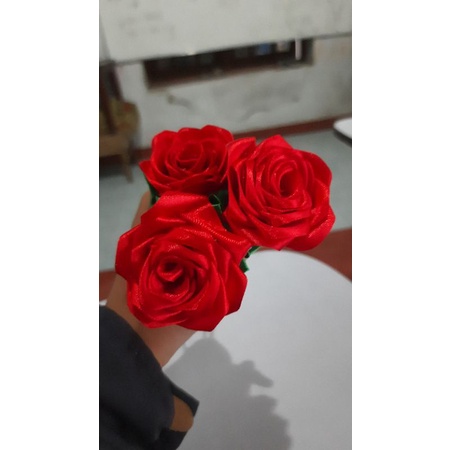 

Bunga Mawar buket