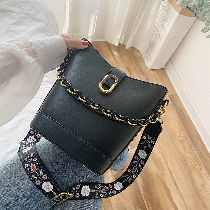 (2PC BISA IKG)GTBI99884628 New Arrival  !!!  Tas Selempang  Tas Wanita Import  Premium Terbaru