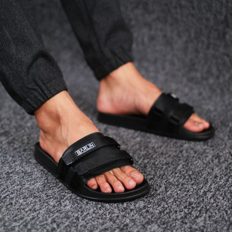 Estunice Sandal Slop Pria Slip On 001  Hitam