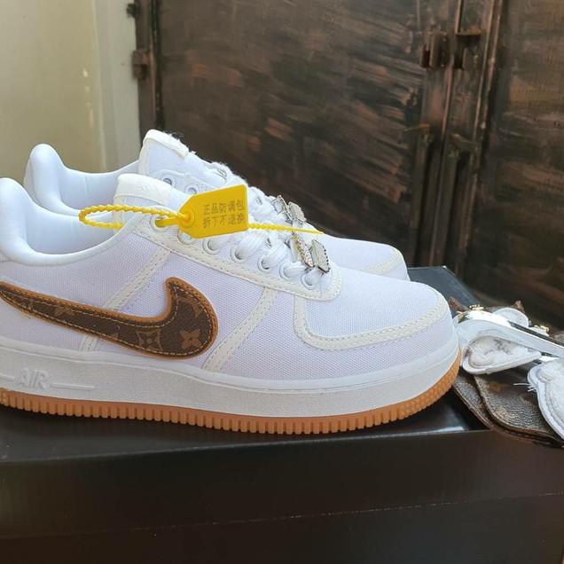 ✨ ON SALE SNEAKERS PRIA✨ NIKE AIR FORCE 1 LOW "TRAVIS SCOTT" UNAUTHORIZED AUTHENTIC ,SEPATU PRIA
