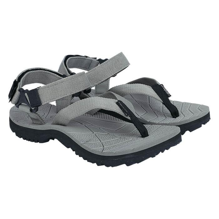 SANDAL HIKING PRIA