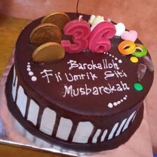 

KUE ULANG TAHUN coklat