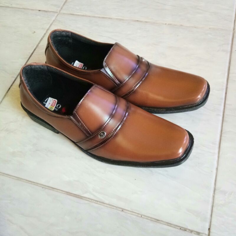 sepatu pantovel pria#sepatu kantor dinas pria vantofel