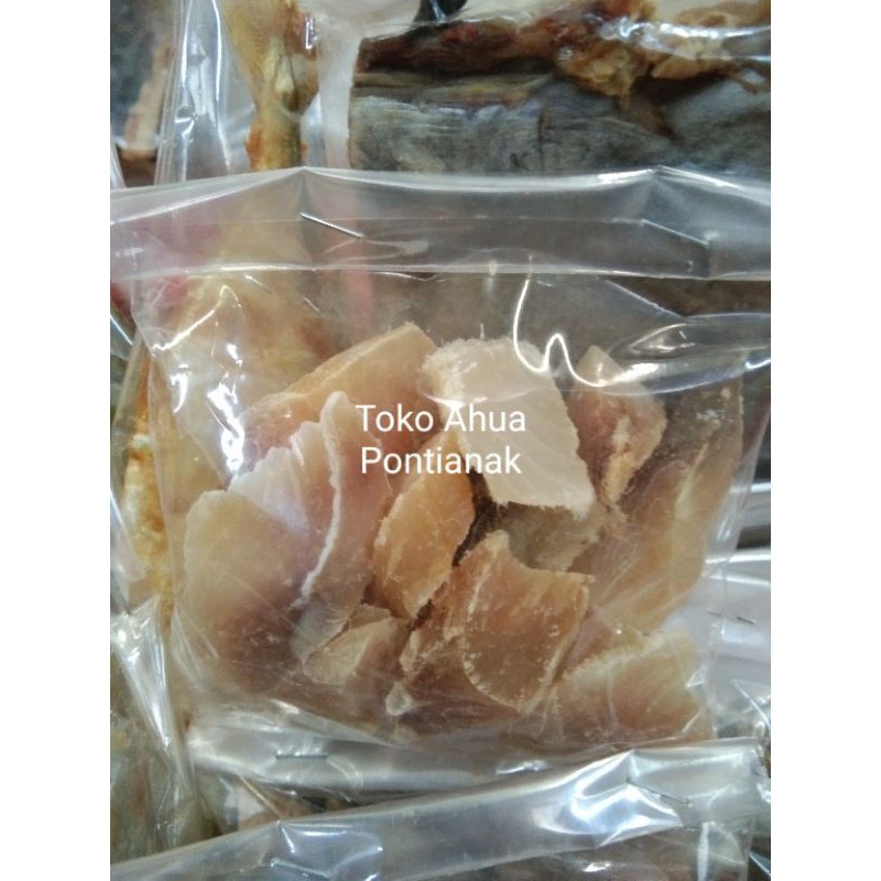 

Ikan Asin Hiu Pontianak Bks