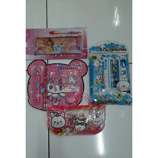 

Stationery set | alat tulis set