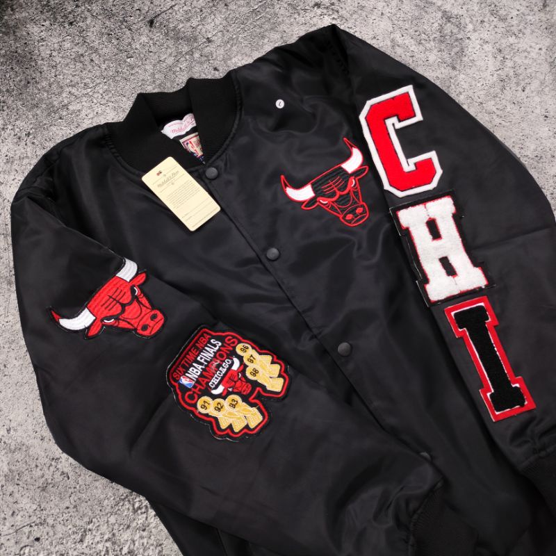 JACKET BOMBER VARSITY MITCHELL&amp;NESS CHICAGO BULLS FULLTAG&amp;LEBEL WASH TAG