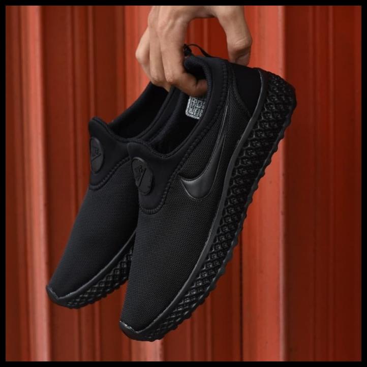 Sepatu Sneakers Import Slip On Nike Wanita Cewek Sekolah Black Hitam