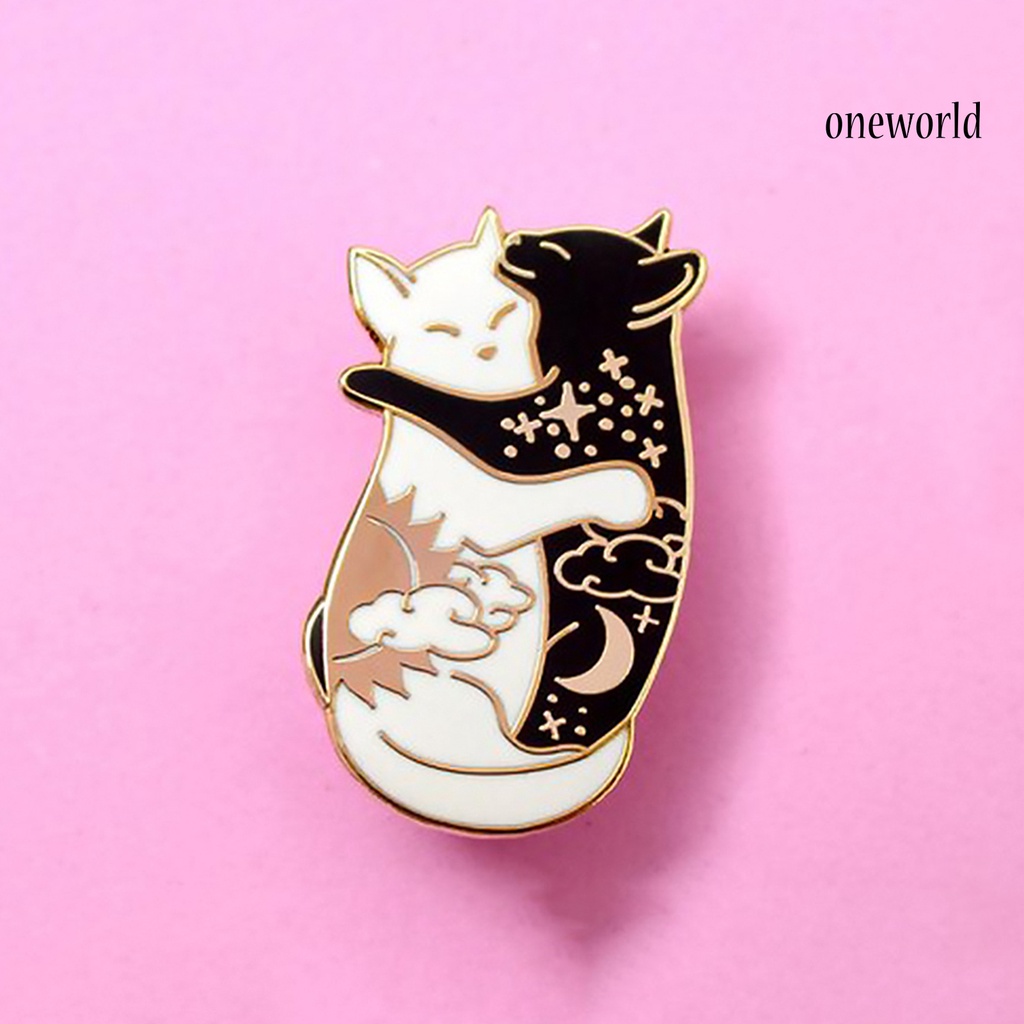 OW@ Brooch Black White Hugging Cats Enamel Alloy Denim Jacket Collar Badge Brooch Pin for Clothes Collar